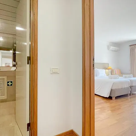 Poolside Bliss T1 Hsr Vilamarina Vilamoura