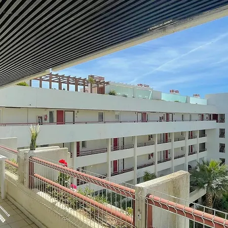 Poolside Bliss T1 Hsr Vilamarina Daire